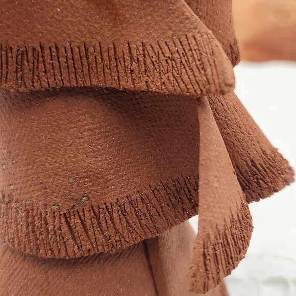 Handmade Pegi Z. AMOX Clay Sculpture – Southwest Robed Figure - Picture 6 of 9